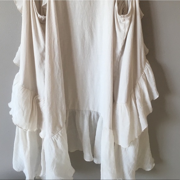 Ruffled Statement Vest - Picture 3 of 5